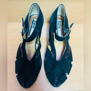 Vintage and rare suede shoes Fantasy per cosmo made in Italy Size 36